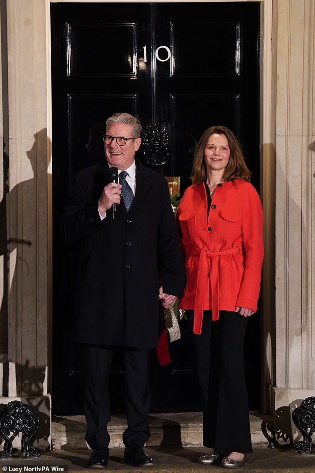 Sir Keir Starmer and his wife Lady Victoria Starmer outside 10 Downing Street