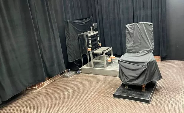 Execution chamber