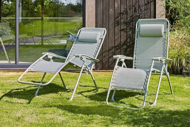 Shoppers claim that these seats are 'super comfy' and some even fell asleep in them
