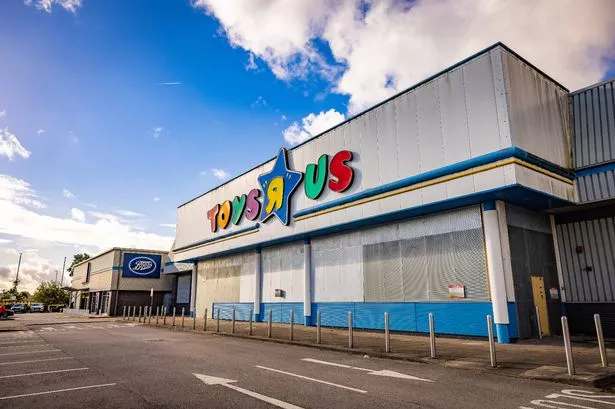 Toys R Us store