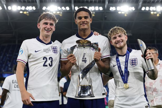 Tyler Morton, Jarell Quansah and Harvey Elliott at the Under-21 Euros
