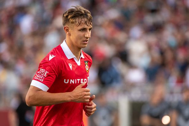Wrexham defender Max Cleworth
