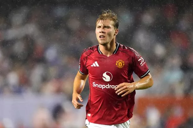  Rasmus Hojlund of Manchester United reacts during the Premier League Summer Series match between Manchester United and AFC Bournemouth at Soldier Field on July 30, 2025 in Chicago, Illinois.