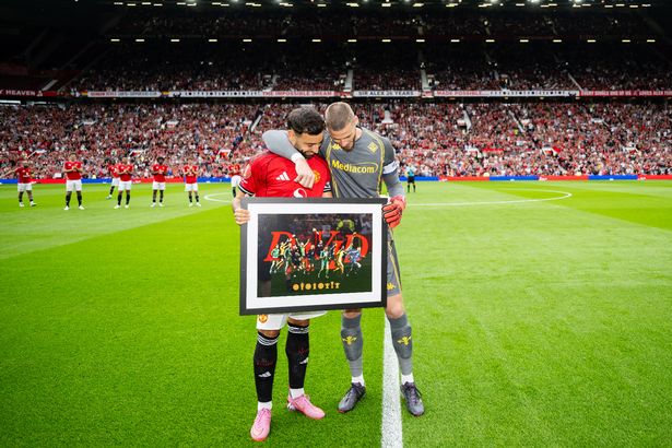Bruno Fernandes and David De Gea
