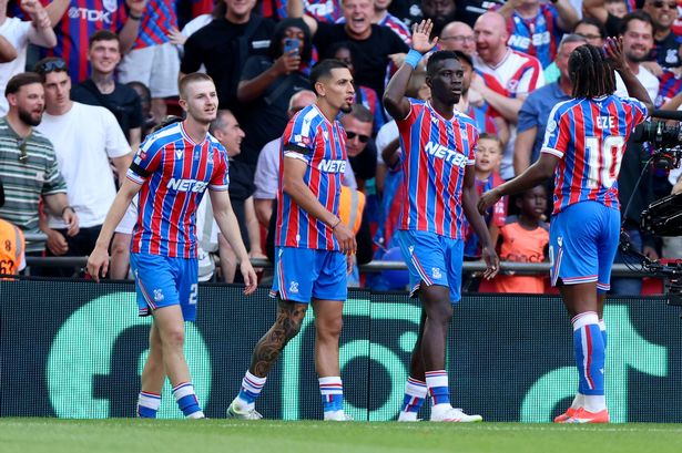 Ismaila Sarr and Eberechi Eze of Crystal Palace celebrate