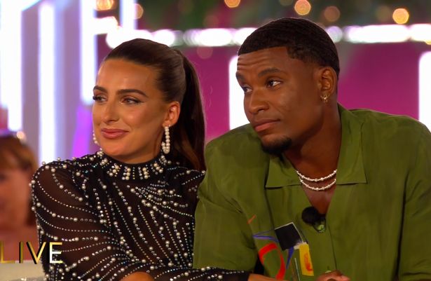 There was some awkwardness on Love Island just moments before Toni and Cach won