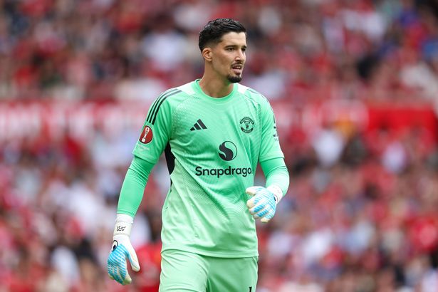 Altay Bayindir in pre-season action for Manchester United