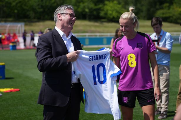 Prime Minister Sir Keir Starmer and England captain Leah Williamson