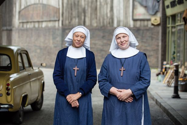 pam as Sister Evangelina (r) with Jenny Agutter as Sister Julienne
