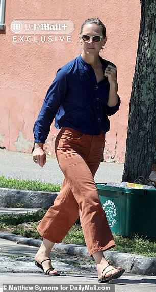 Kris McGinn was spotted running errands in Manchester-by-the-Sea