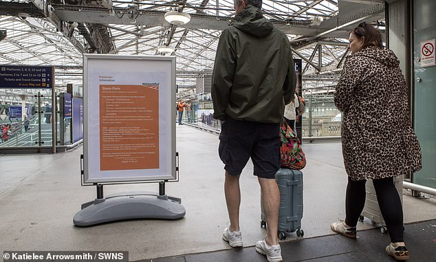 Passengers at Edinburgh station warned about potential travel disruption due to adverse weather