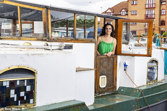 However, living on a boat isn't without its challenges, Lucy pointed out the importance of staying on top of maintenance, as issues like rust can cause significant damage