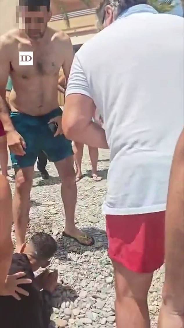 Around 13 men, believed to be of Moroccan origin, jumped out of the boat