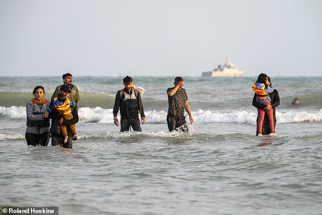Shortly after 7am this morning there were some 120 migrants at the shoreline or already in the sea