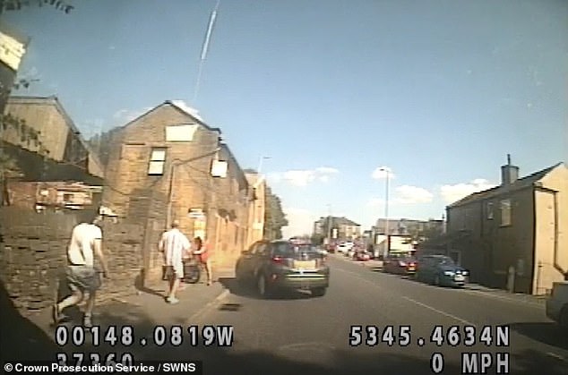 Just as Shaw seems to be getting ready to make his escape, he is held down by passers-by including the bus driver himself and another member of the public who arrives in a car