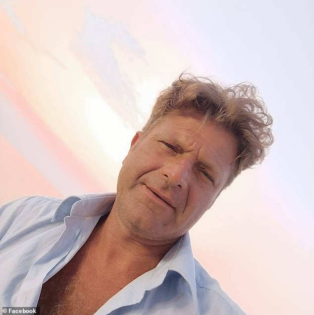 After he and his family ate the sandwich on the Tyrrhenian coast of Cosenza, Di Sarno began driving back home to Naples