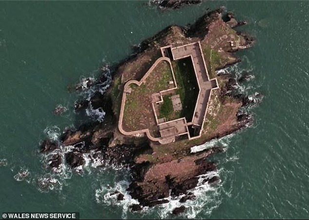 The island fortress was sold by the Government in 1932 and converted into a hotel after the war