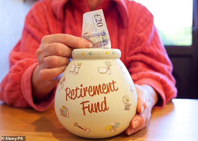 A ¿fixed-term¿ annuity instead of the common ¿lifetime¿ option could boost your retirement income