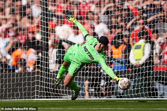 Dean Henderson was the hero for Palace, saving two spot-kicks to secure them the trophy