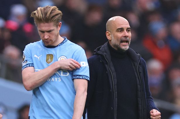 Pep Guardiola manager of Manchester City and Kevin De Bruyne