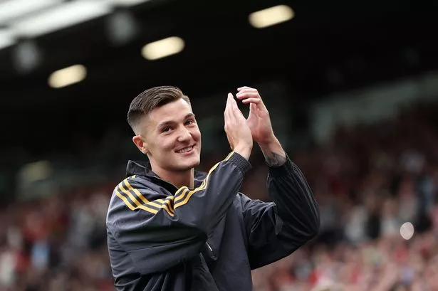 Benjamin Sesko of Manchester United acknowledges the fans