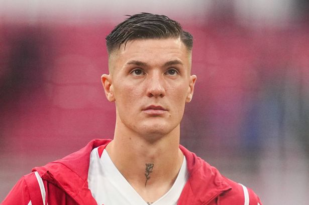 Benjamin Sesko of RB Leipzig  looks on during the 1. Bundesliga match between RB Leipzig and VfB Stuttgart at Red Bull arena, Leipzig, Germany on May 17, 2025.  (Photo by Ulrik Pedersen/NurPhoto via Getty Images)