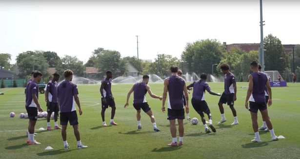 Manchester United players in training.