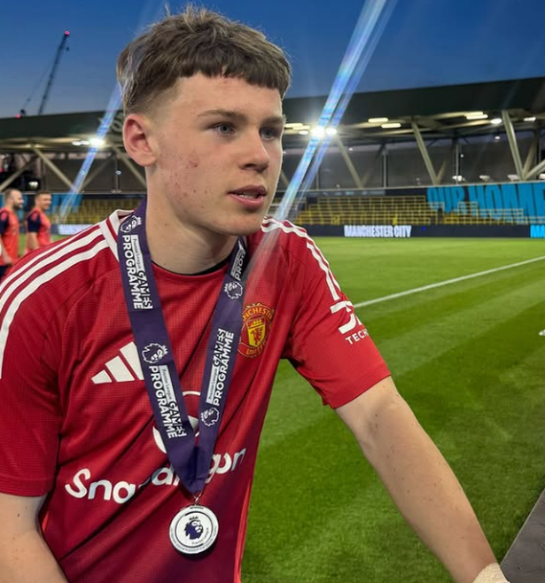 Kai Rooney after winning a tournament with Manchester United