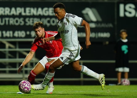 Rodrigo Muniz in pre-season action for Fulham.