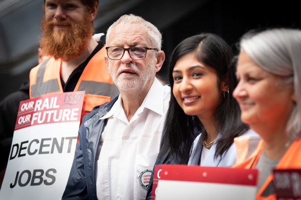 Jeremy Corbyn (second left) and former Labour MP Zarah Sultana  on the picket line outside London Euston train station in 2022