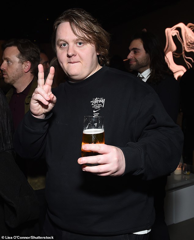 Singer Lewis Capaldi has been honest about his struggle with side effects from antidepressants, describing problems with sexual dysfunction