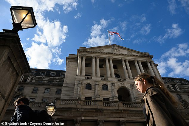 As expected: The Bank of England decided to cut interest rates meaning that rates are now 1.25 percentage points lower than a year ago