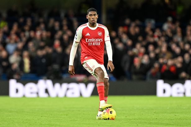 Cristhian Mosquera of Arsenal on the ball 