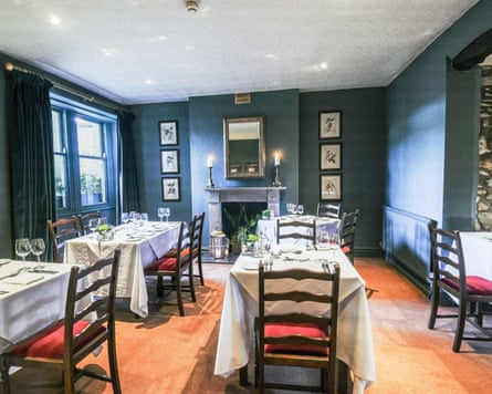 dining room at the Traddock