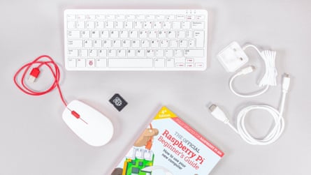 Raspberry Pi 400 personal computer kit
