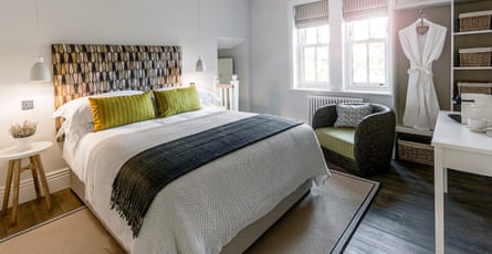 Bedroom in Brocco on the Park.