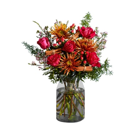 A bunch of autumnal flowers