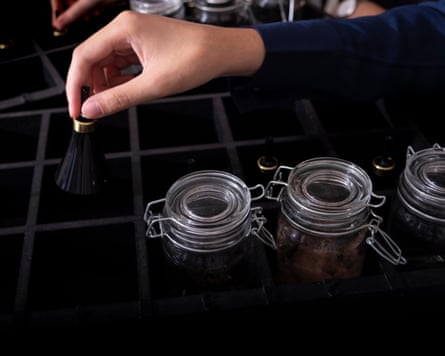 Dans le Noir ? London Perfume Workshop