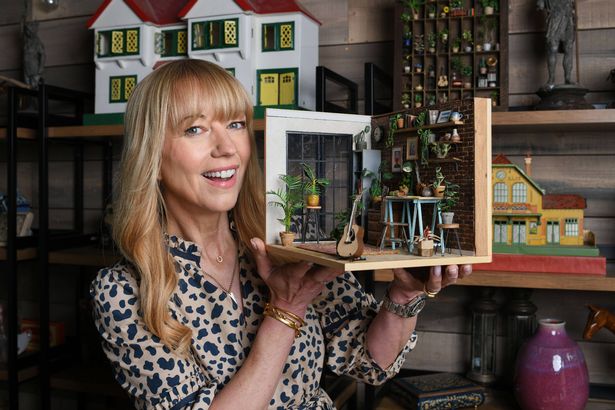 The Marvellous Miniature Workshop's presenter Sara Cox