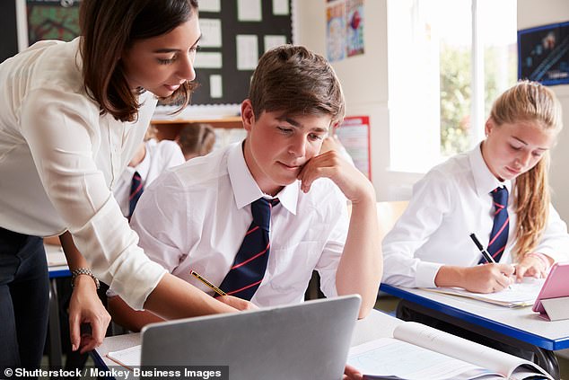 More than one in four secondary school pupils say they are unmotivated in the classroom, a new Government survey has found.